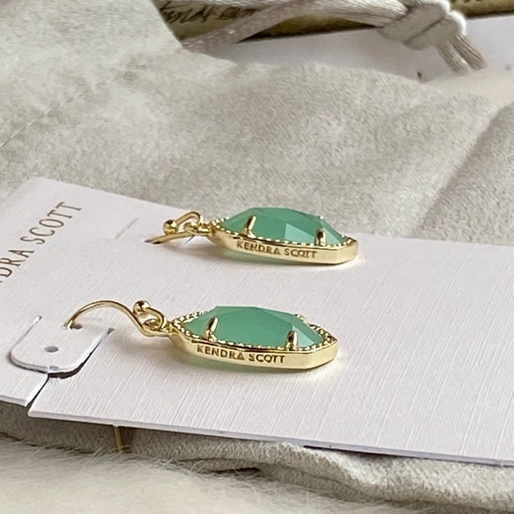 NEW KENDRA SCOTT LEE EARRINGS IN CHALCEDONY GREEN - Picture 4 of 7